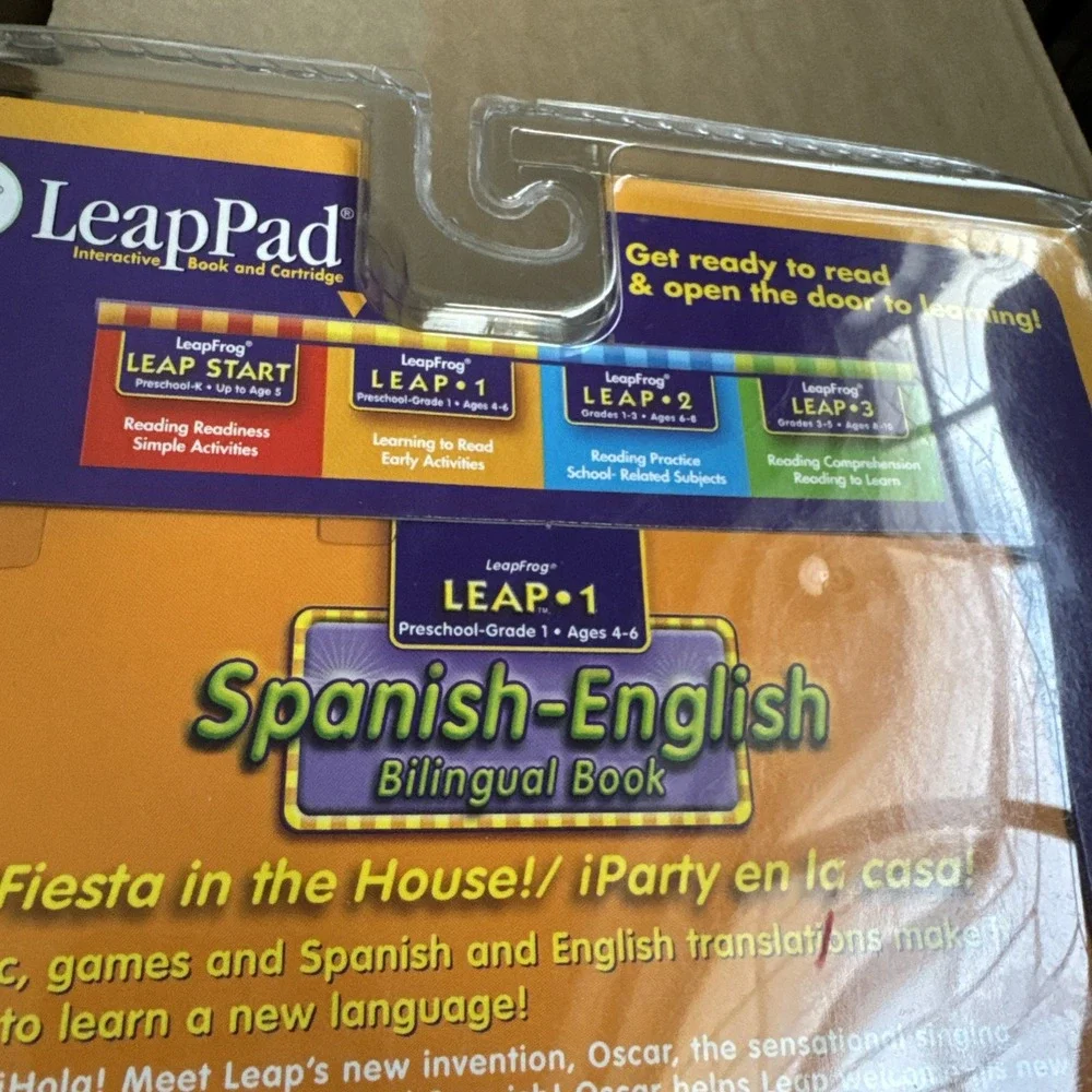 LeapPad Fiesta In The House Spanish English Bilingual Book & Cartridge‎ Game